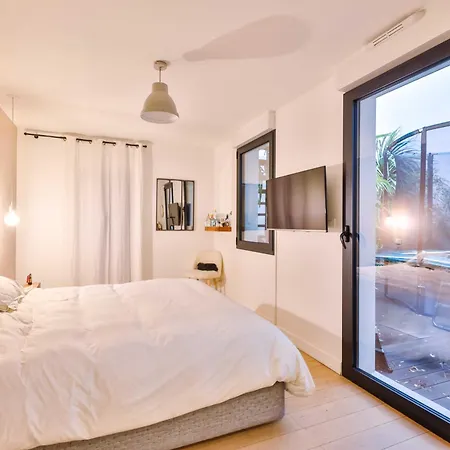 Comfortable Near La Defense 쀼또