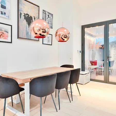 Comfortable Near La Defense 호텔 쀼또