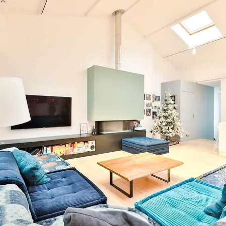 Comfortable Near La Defense 호텔